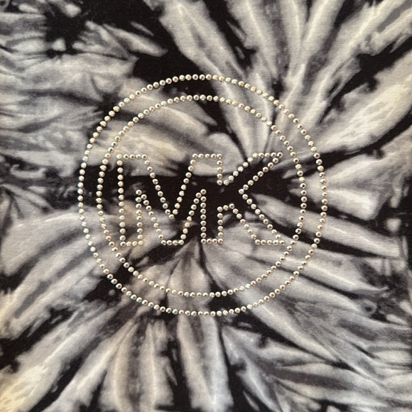 Michael Kors Black and White Graphic studded Logo T-Shirt - Picture 4 of 6